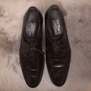 Size 9 Chocolate Ferragamo Oxfords